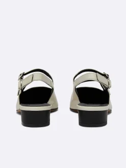 Carel Maria Janes>Beige En Zwart Leren Mary Janes Met Slingback
