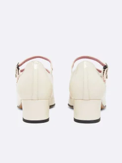 Carel Maria Janes>Ivoorkleurige Upcycled Lakleren Mary Janes Pumps