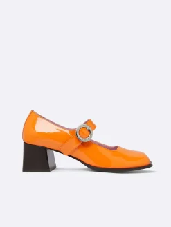 Carel Pompen>Oranje Lakleren Mary Janes Pumps