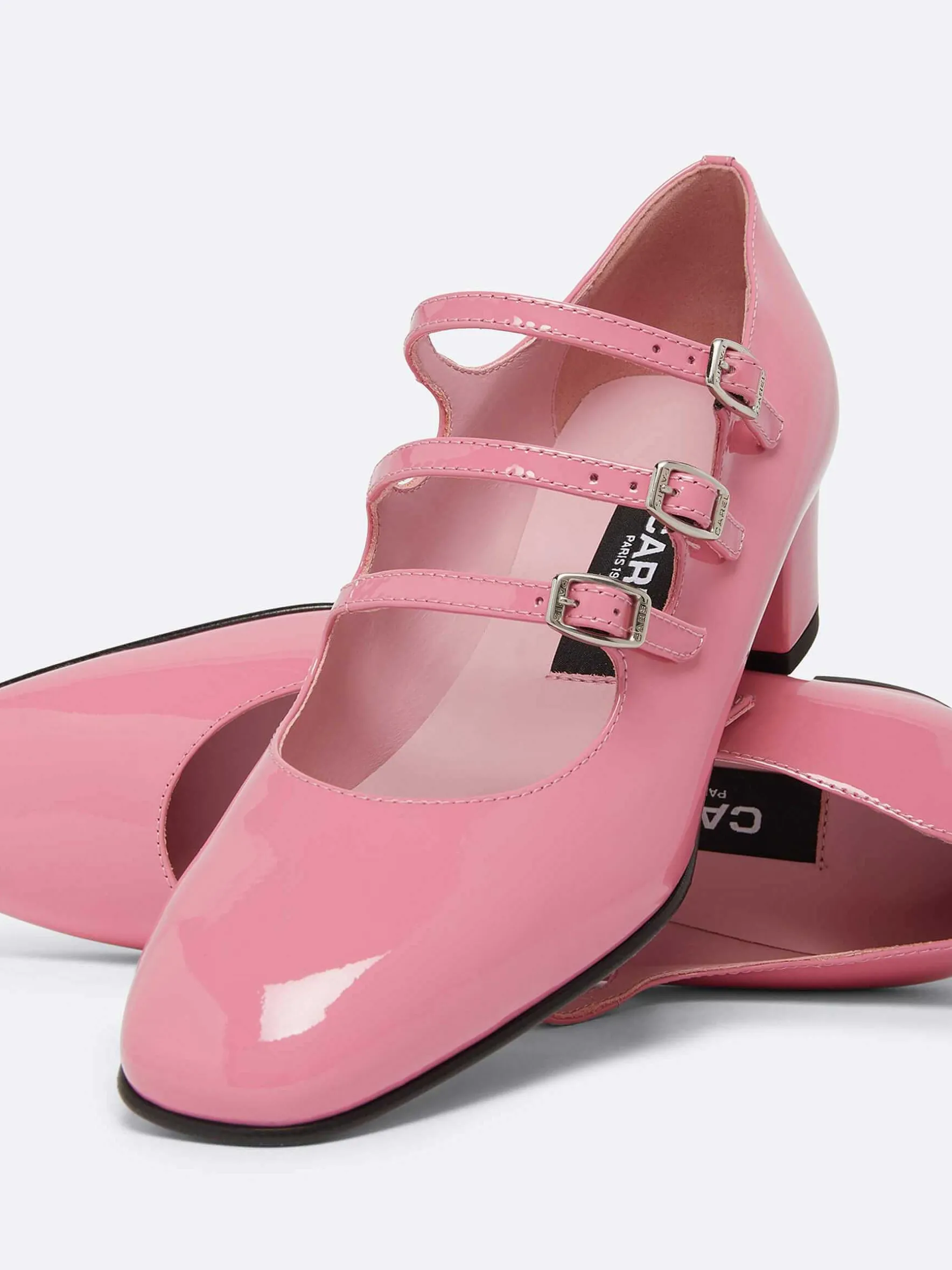 Carel Maria Janes>Roze Upcycled Lakleer Mary Janes Pumps
