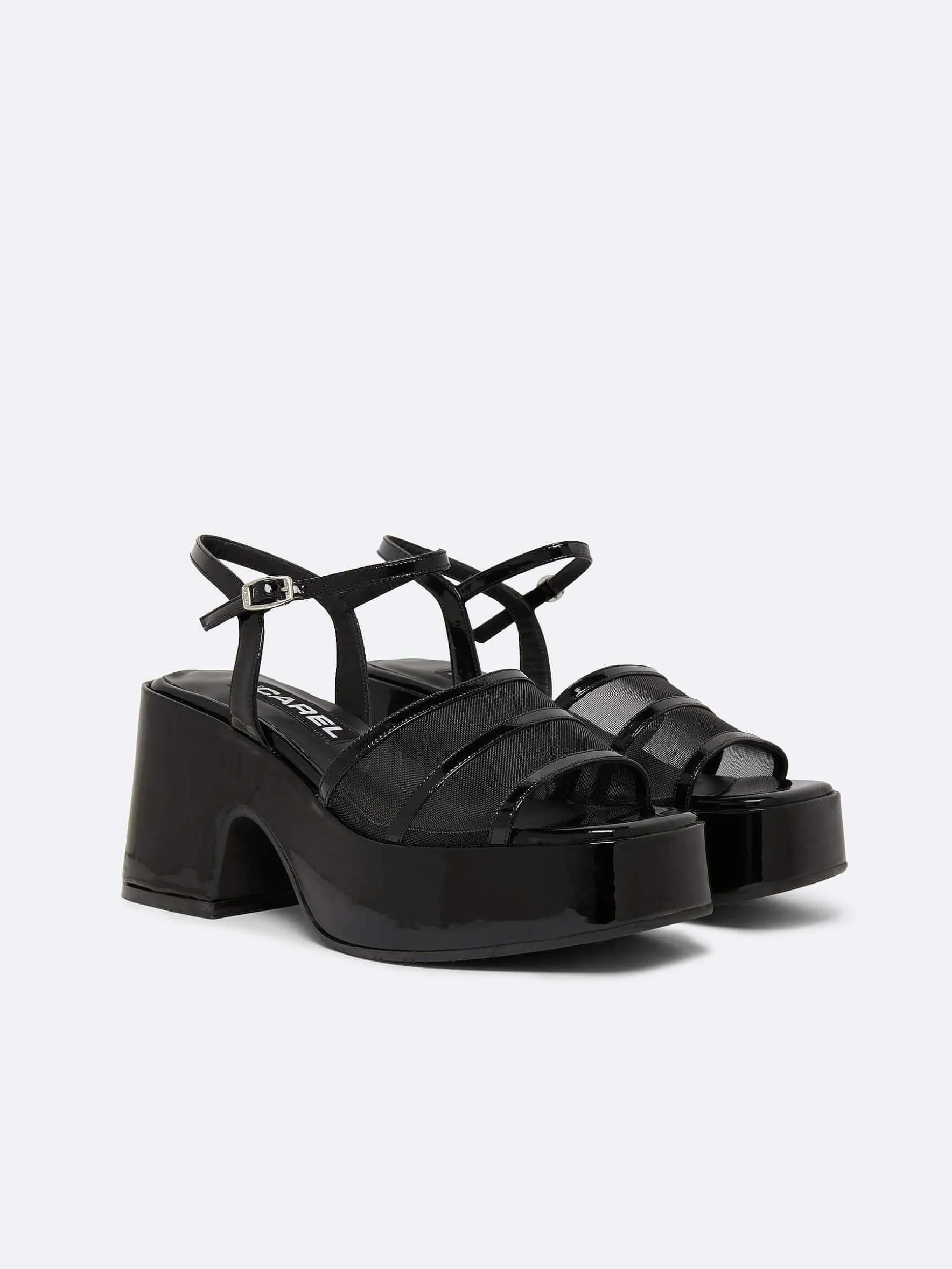 Carel Sandalen En Muilezels>Sandalen Van Zwart Lakleer En Mesh