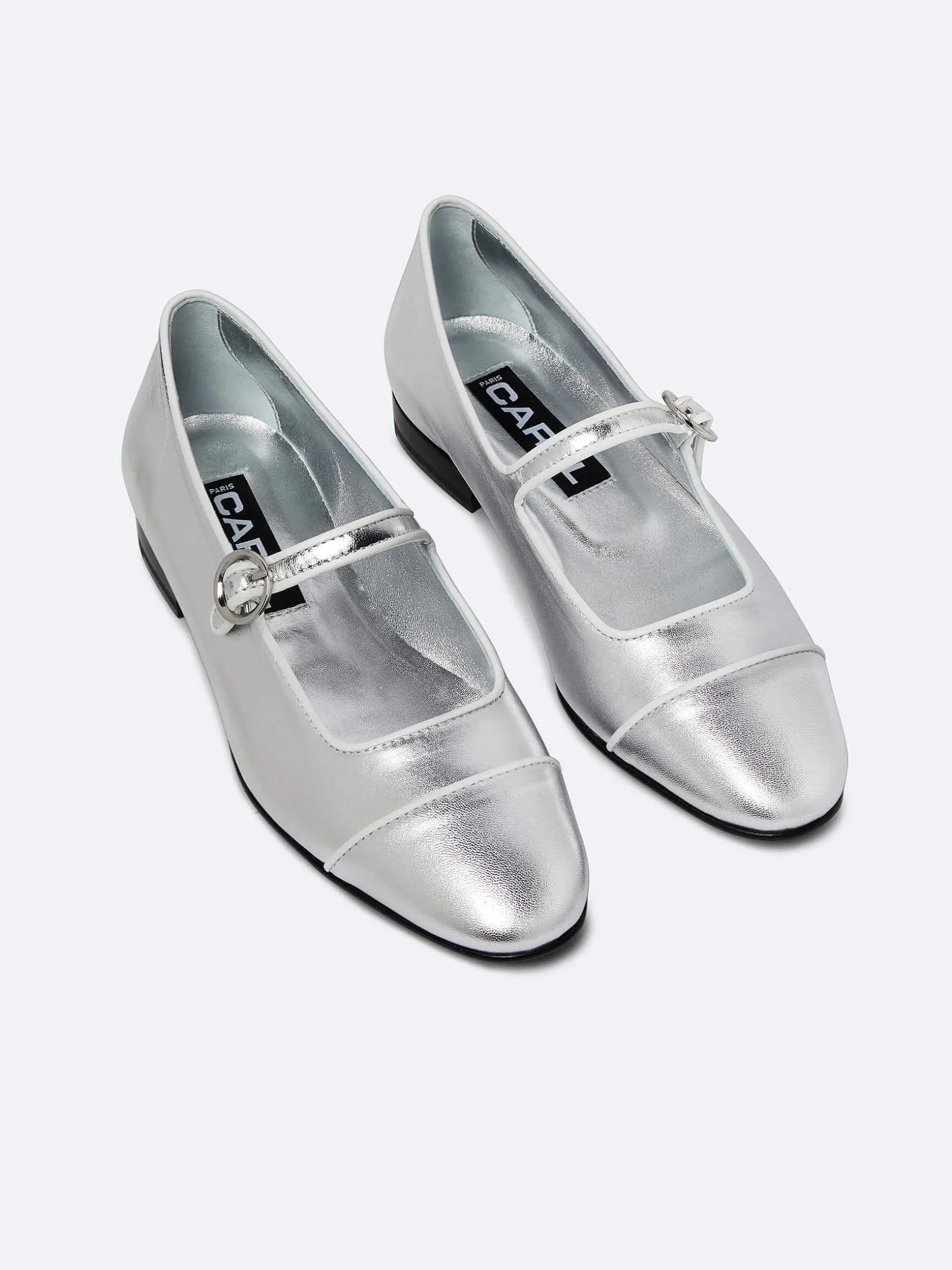 Carel Ballerina'S>Zilveren En Witte Leren Mary Janes Met Biezen