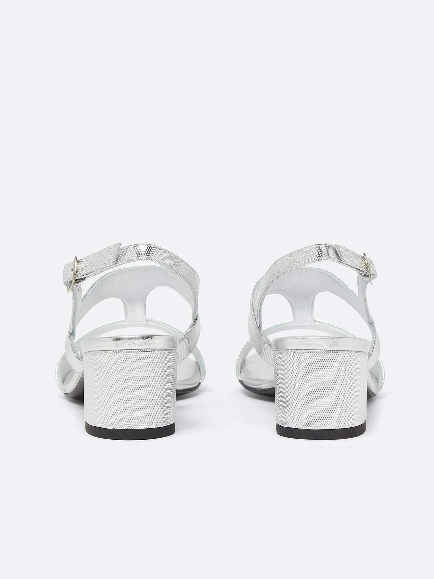 Carel Sandalen En Muilezels>Zilveren Mesh Leren Sandalen Met Relief