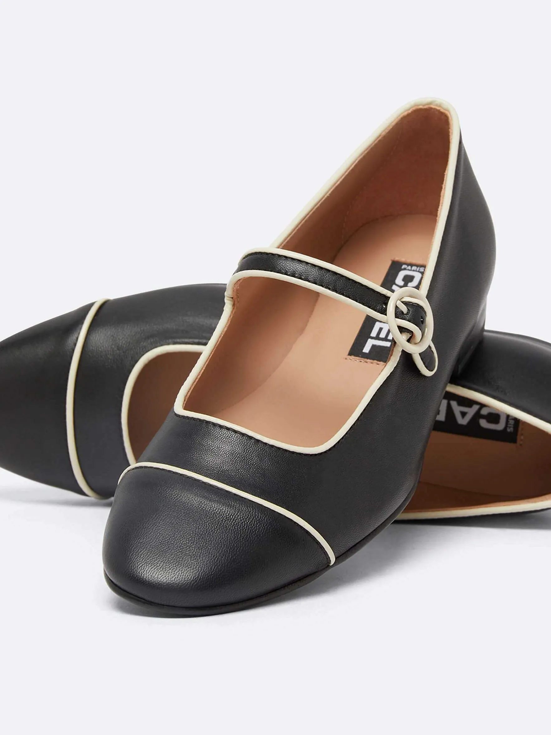 Carel Ballerina'S>Zwart Lederen Ivoorkleurige Mary Janes Met Biezen
